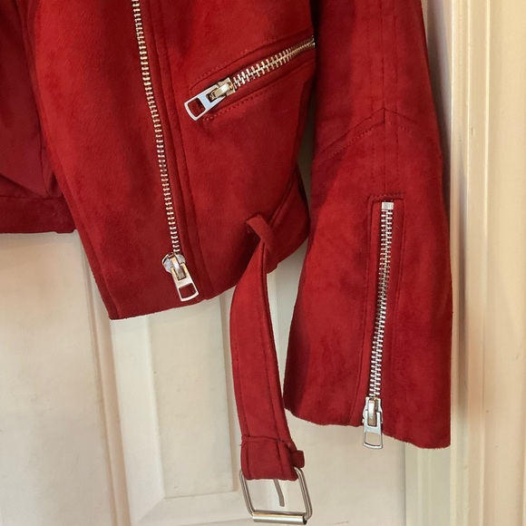 Zara Trafaluc red faux suede biker jacket, multiple zippers, belted waist. Sz S - Picture 6 of 13